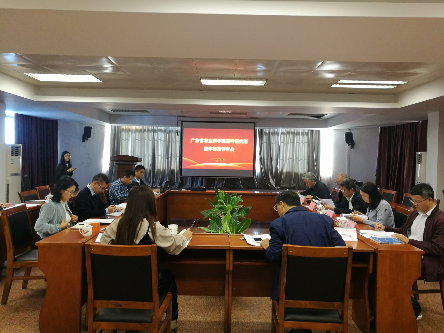 图片说明