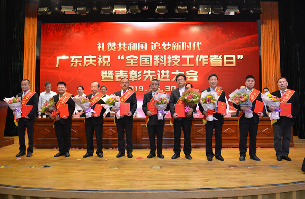 图片说明