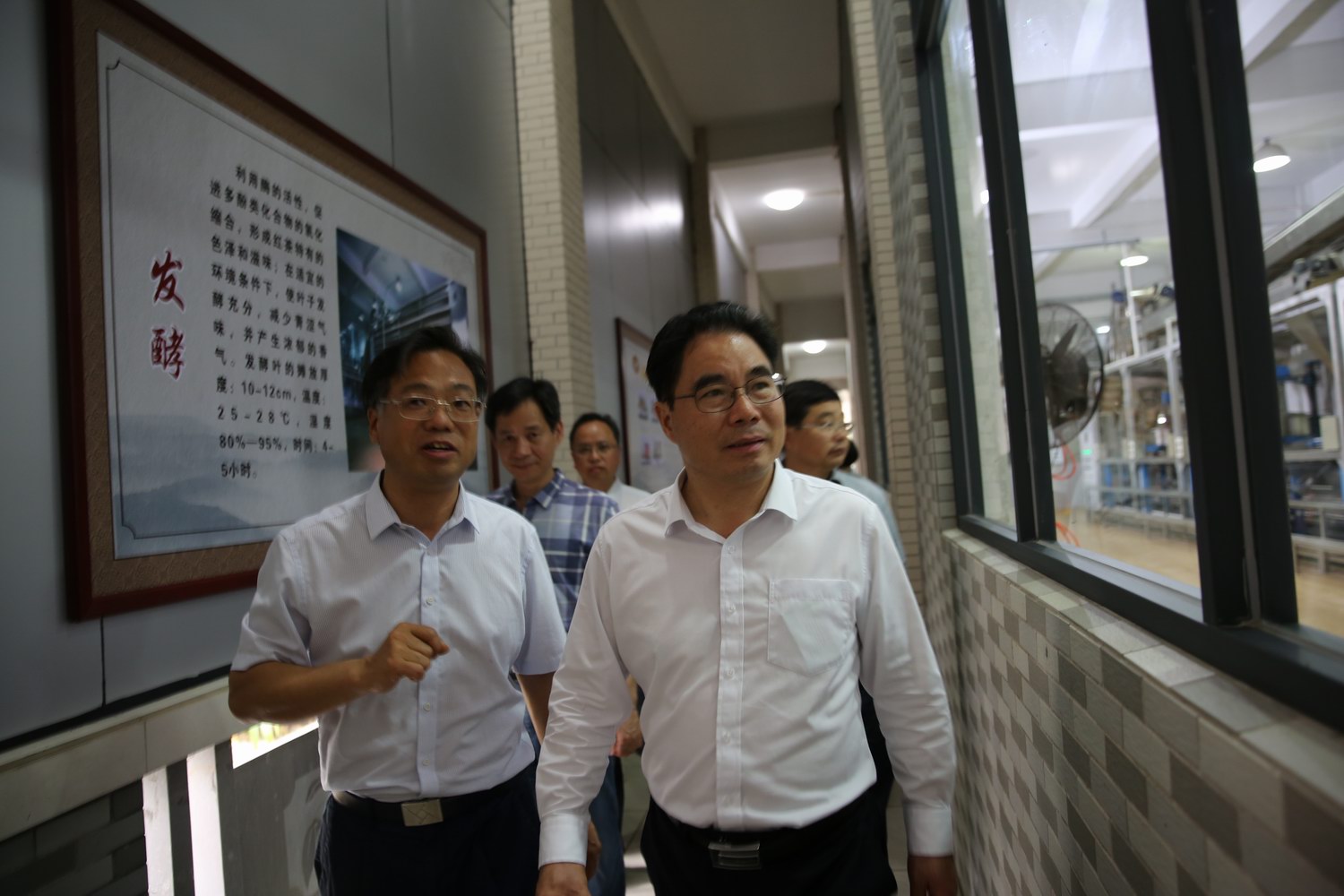 图片说明